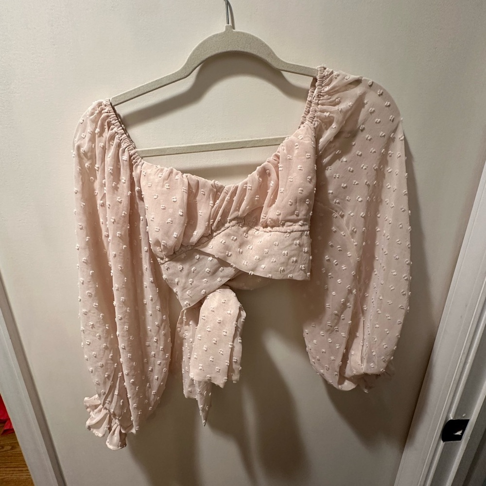 Hello Molly Flowy Sleeve top, tie in the back!